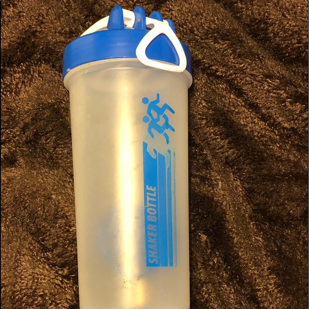 Shake bottle clear & Blue color BPA Free